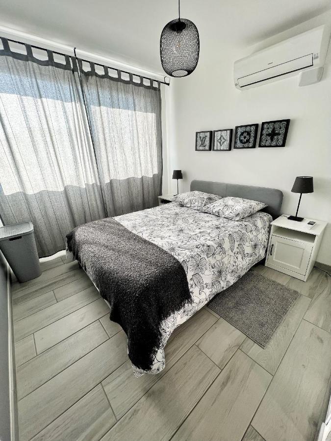 Les Appartements Du Carnot - Terrasses Et Jardins 拉罗歇尔 外观 照片